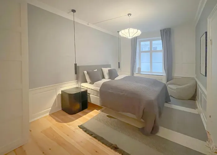 Homely By Cph Canals *